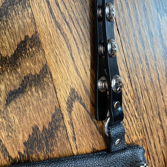 Michael Kors Fanny Pack - Picture 2 of 7